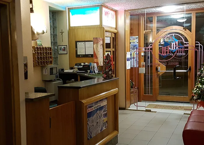 Hotel La Lanterna 3*