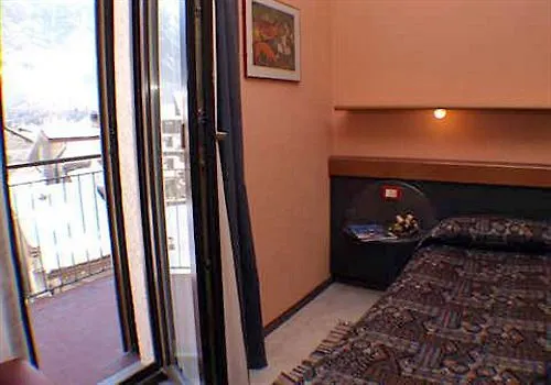 Hotel La Lanterna 3*